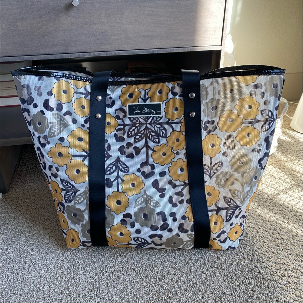 Vera Bradley Mesh Beach Bag / Tote w/inside Pocket